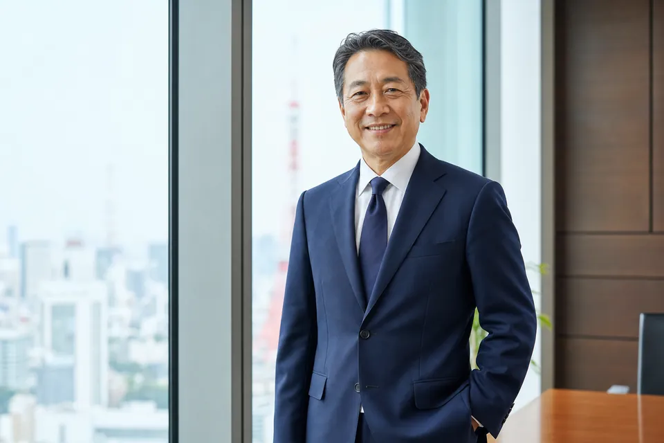 晴れやかな表情の営業管掌役員